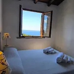 Laura Tanca Piras *