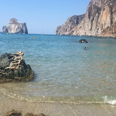 Laura Lejlighed Nebida