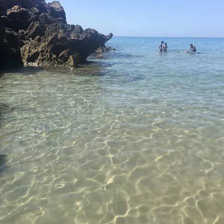 Laura Tanca Piras * Nebida